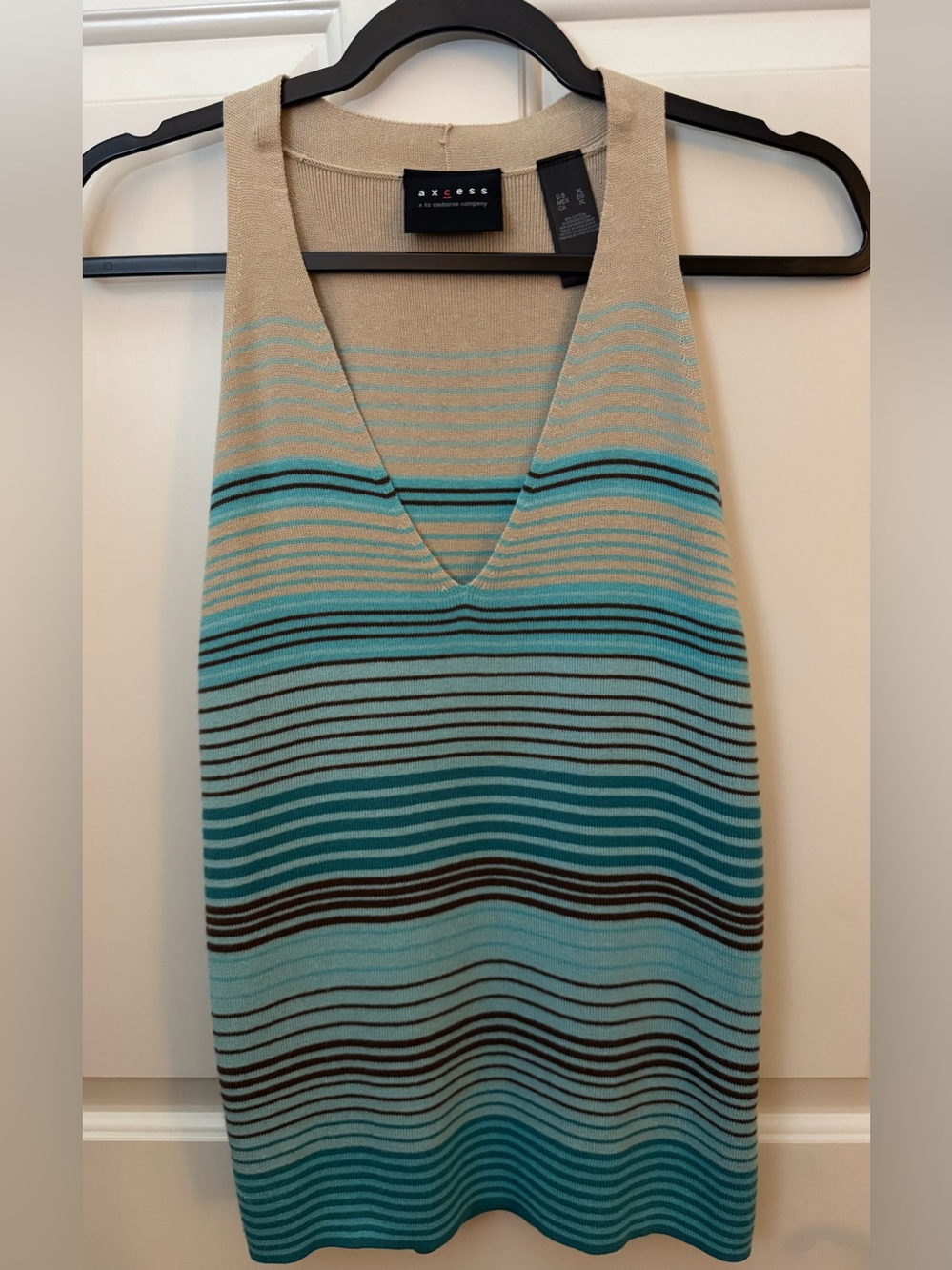 Axcess Tank Top in Aqua, Teal and Beige Striped V-Neck Tank Size - XL **NWT**